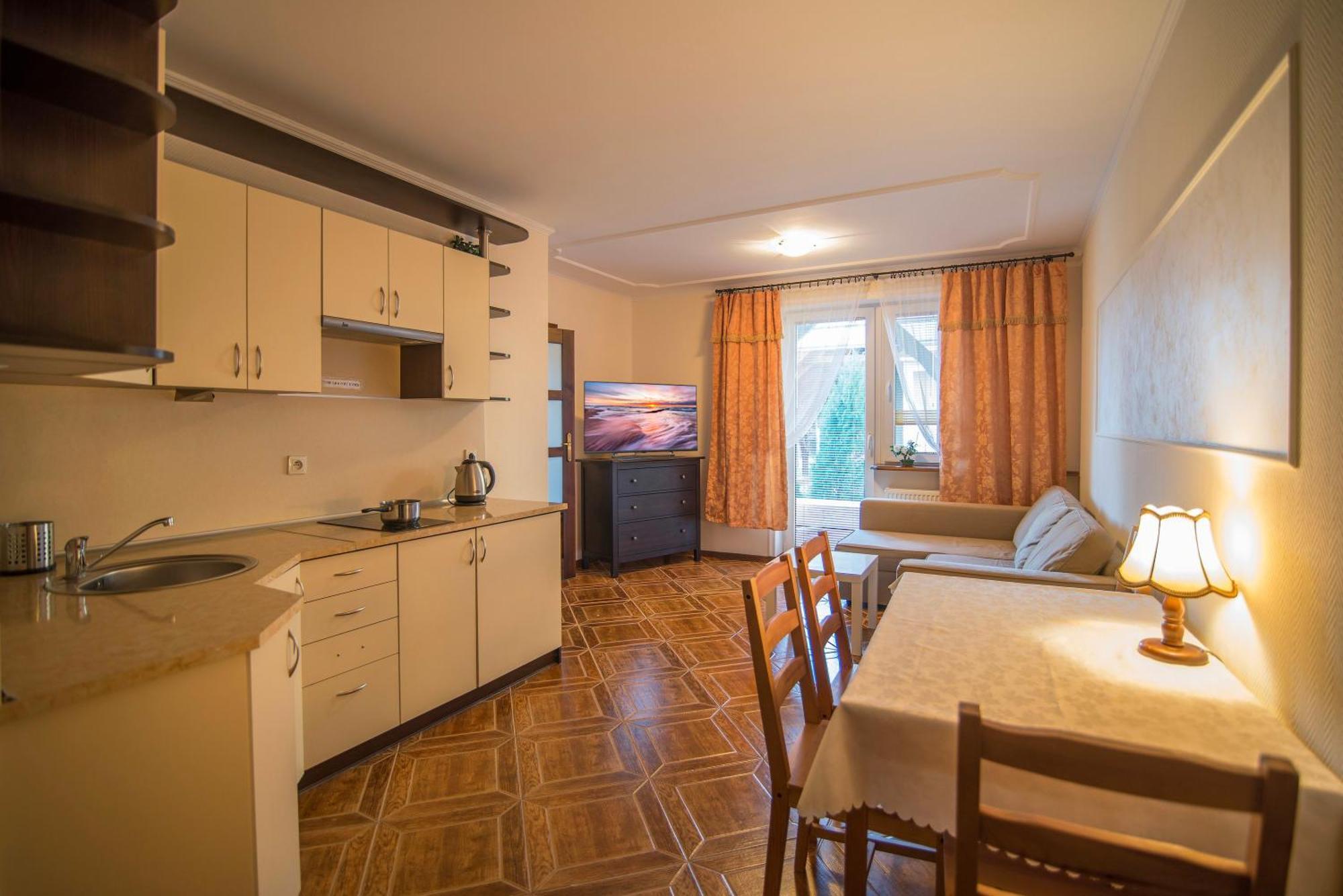 Pionow Rodzinne Apartamenty Urocza 10 كرينيتا مورسكا المظهر الخارجي الصورة