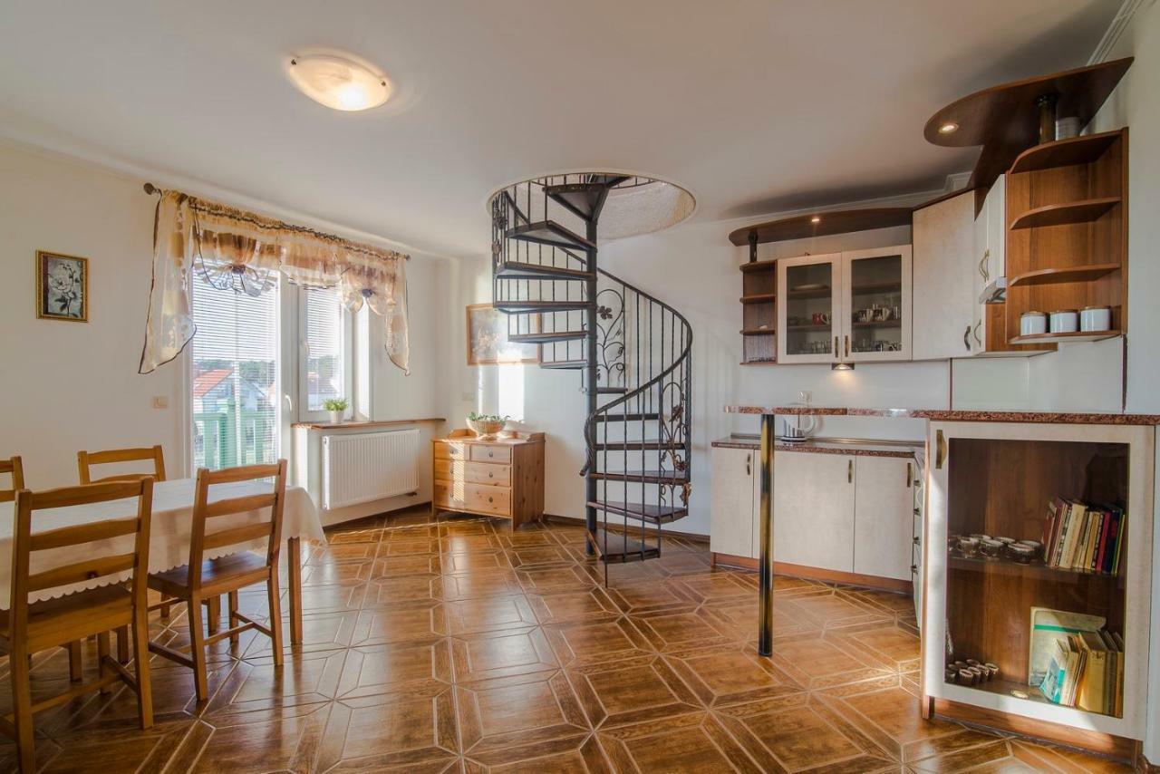 Pionow Rodzinne Apartamenty Urocza 10 كرينيتا مورسكا المظهر الخارجي الصورة